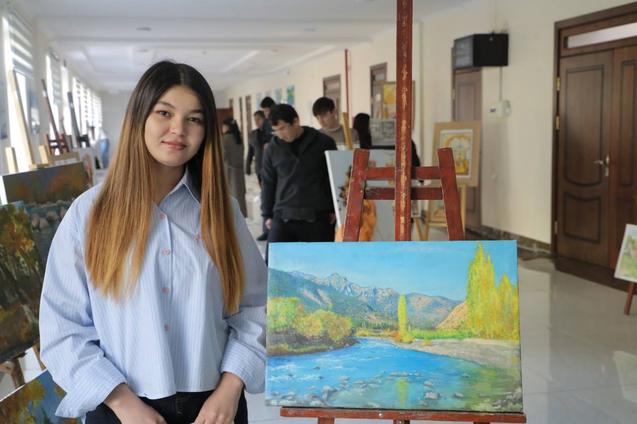 “Ranglar jilosida oltin kuz” ko‘rgazmasi Gallery Image