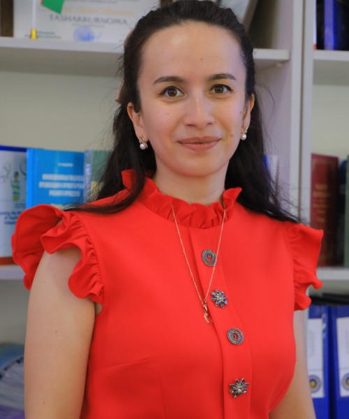 Sharaxmatova Anora Komiljon qizi